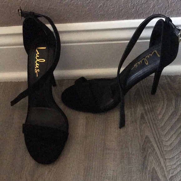 Lulu’s size 10 black heels - Picture 3 of 5